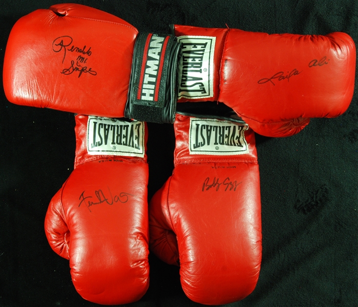 Signed Boxing Glove Group with Vargas, Leila Ali, Snipes, Czyz (4)