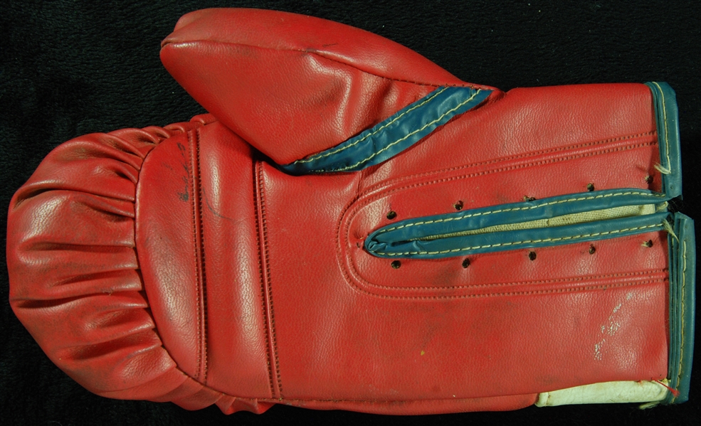 Muhammad Ali Signed 1976 Personal Model Kid's Glove (BAS)