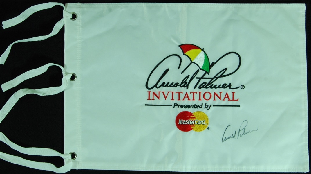 Arnold Palmer Signed Arnold Palmer Invitational Flag (PSA/DNA)