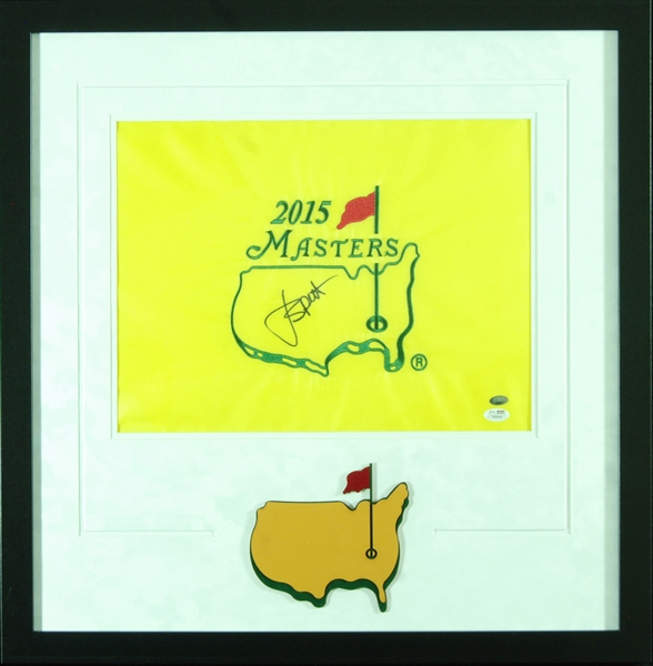 Jordan Spieth Signed 2015 Masters Flag in Frame (JSA)