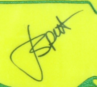 Jordan Spieth Signed 2015 Masters Flag in Frame (JSA)