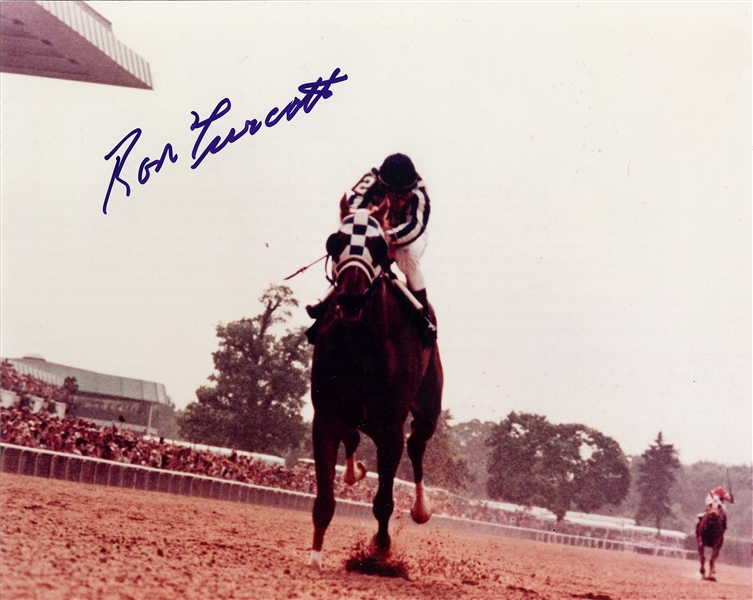 Ron Turcotte Signed 8x10 Photo with Secretariat (BAS)