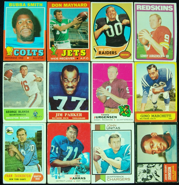 Large Vintage Topps Football Group With 124 HOFers (208)