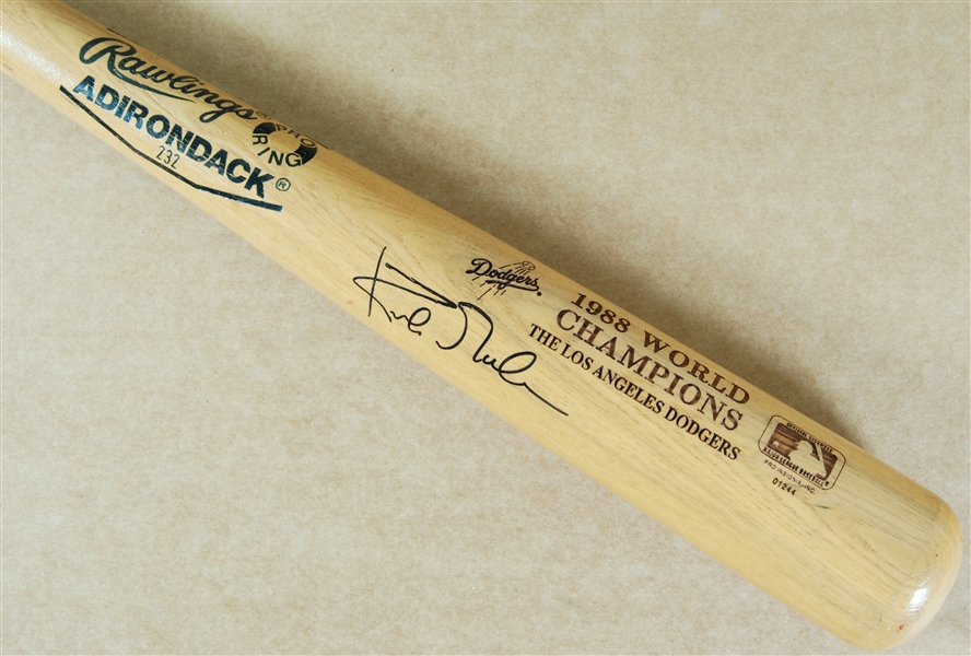 Kirk Gibson Signed 1988 World Series Commemorative Bat (MLB) (BAS)