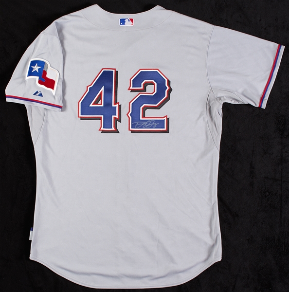 Darren O'Day 2011 Rangers Game-Used Signed Jersey (MLB)