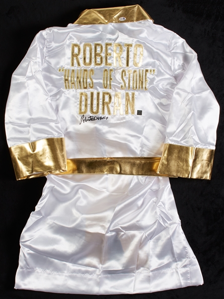 Roberto Duran Signed Boxing Robe (BAS)