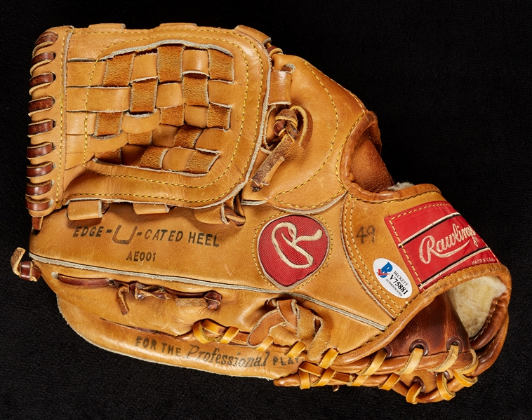 Jamie Moyer Rawlings Game-Used & Signed Glove (BAS)