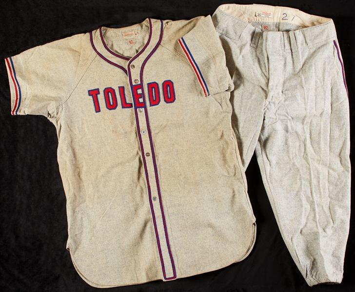 1947 Toledo Mud Hens Chet Johnson Road Flannel and Pants (2)