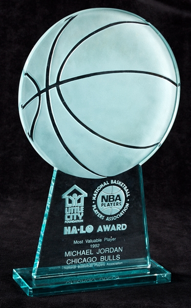 1992 MVP Michael Jordan Ha-Lo Award Glass Trophy