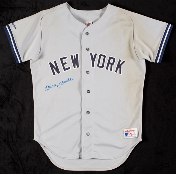 Mickey Mantle Signed Yankees Jersey (BAS)