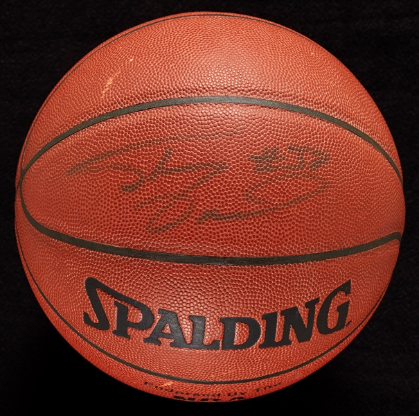 Shaquille O'Neal Signed Spalding Basketball (BAS)