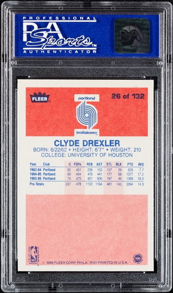 1986 Fleer Clyde Drexler RC No. 26 PSA 8