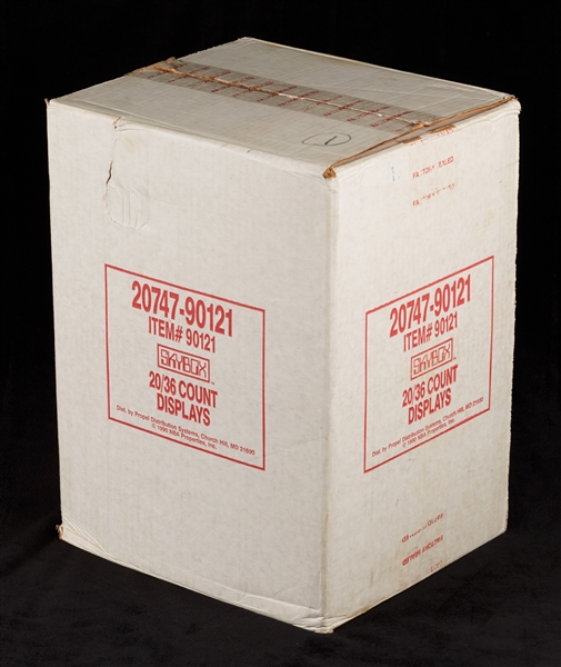 1990 SkyBox Series 1 Basketball Wax Box Case (20)