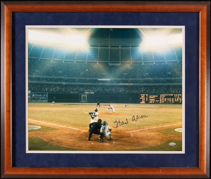Hank Aaron Signed 16x20 Framed Photo (Steiner)