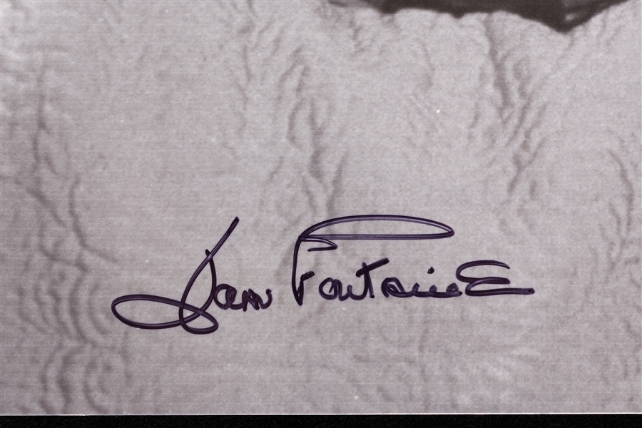 Joan Fontaine Signed 16x20 Photo (PSA/DNA)