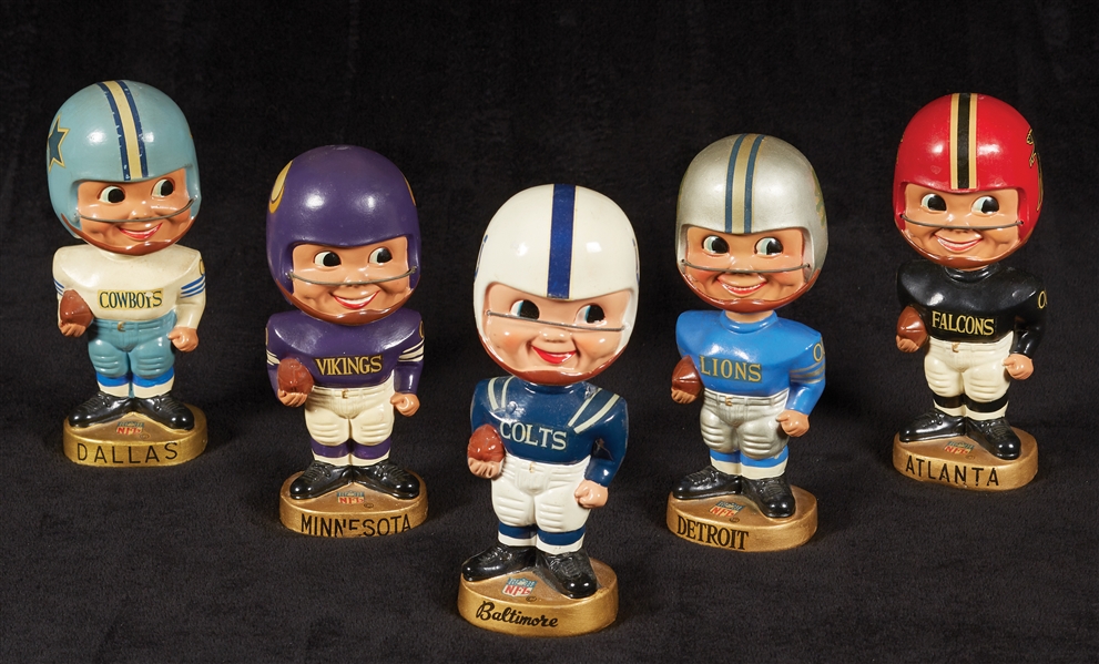 1968 Bobbin Head Dolls From the Colts, Lions, Vikings, Cowboys and Falcons (5)