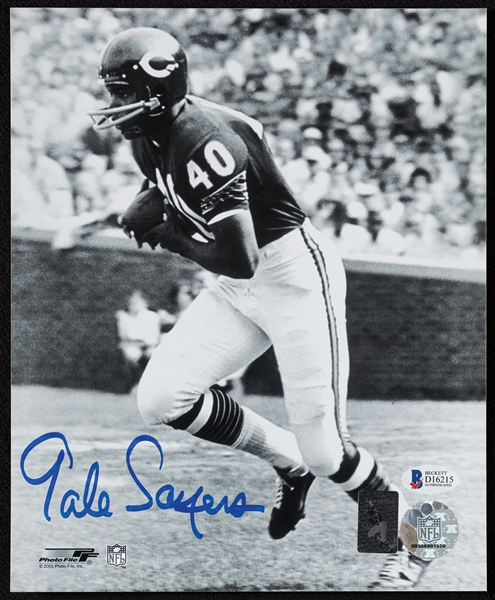 Gale Sayers Signed 8x10 Photo (BAS)