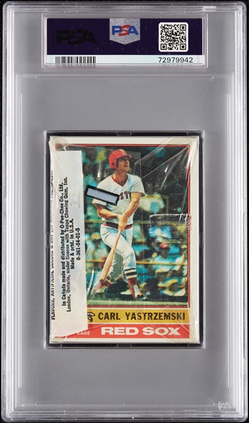 1976 Topps Baseball Cello Pack - Carl Yastrzemski Back (Graded PSA 9)