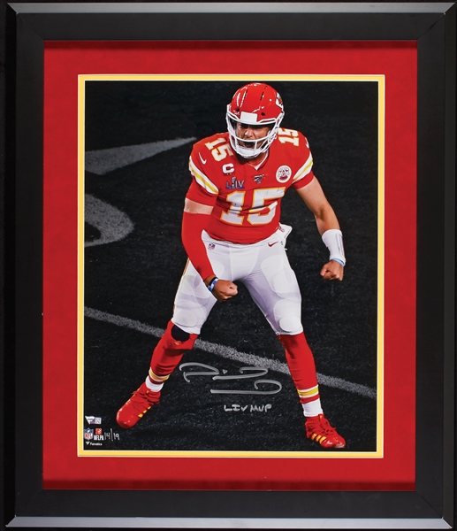 Patrick Mahomes Signed 16x20 Framed Photo LIV MVP (14/19) (Fanatics)