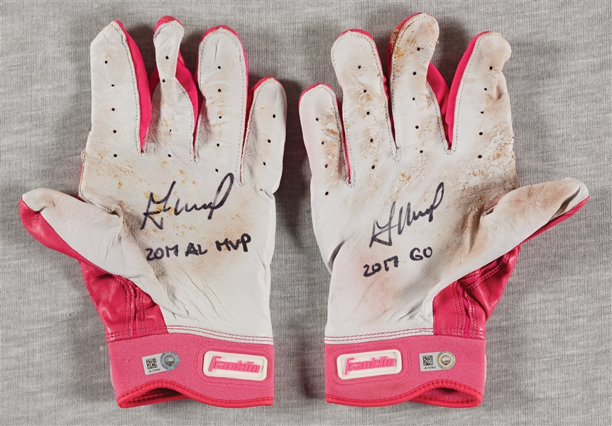 Jose Altuve 2017 Game-Used & Signed Franklin Batting Gloves Pair (MLB) (Fanatics)