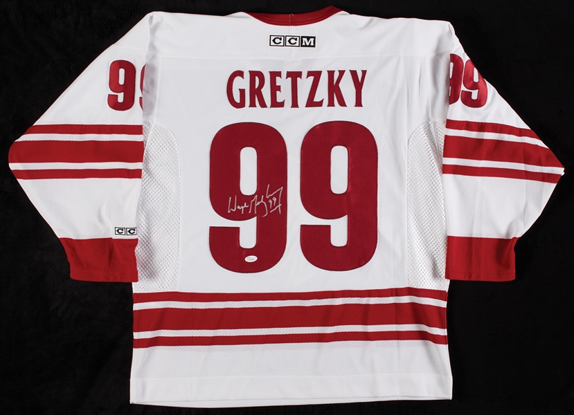 Wayne Gretzky Signed Phoenix Coyotes Jersey (JSA)