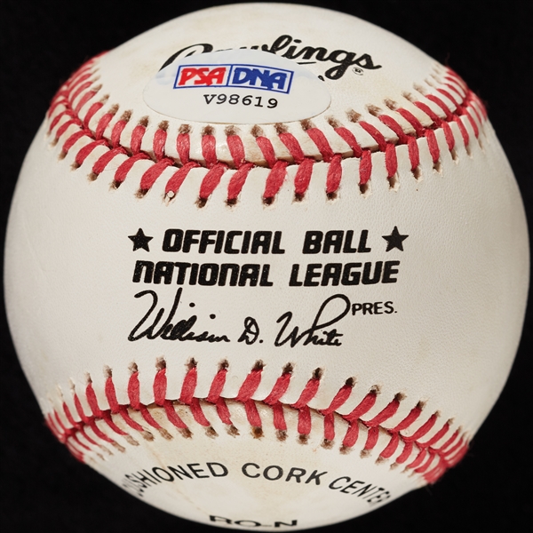 Willie Mays Single-Signed ONL Baseball (PSA/DNA)