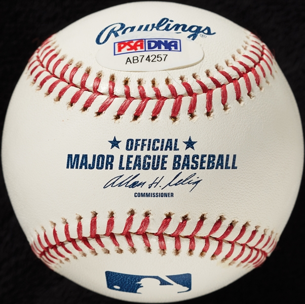 Willie Mays Single-Signed OML Baseball (PSA/DNA)