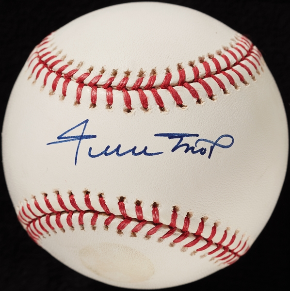 Willie Mays Single-Signed OML Baseball (PSA/DNA)