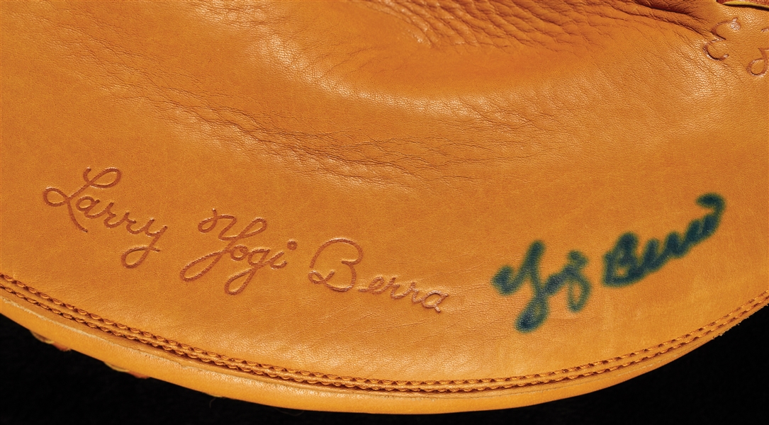 Yogi Berra Signed Reach Catcher's Mitt (PSA/DNA)